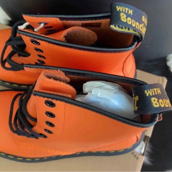 6 🔖 DR. MARTENS 1460 Smooth Orange Boots 25714659 - Picture 4 of 9